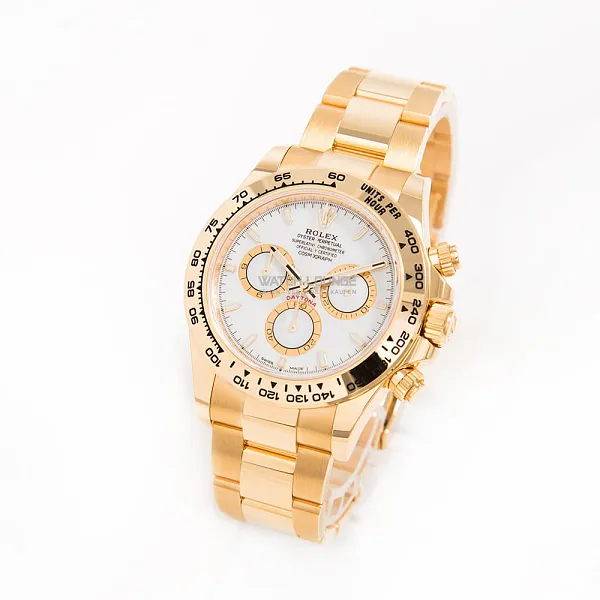 18781_watchlounge_lo.jpg