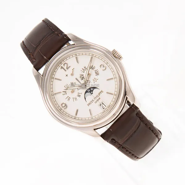 18833_watchlounge_lo.jpg