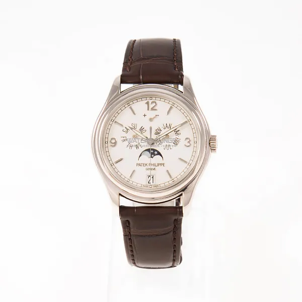 18834_watchlounge_lo.jpg