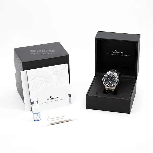 18864_watchlounge_lo.jpg