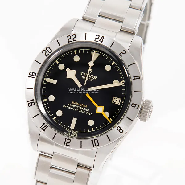 18947_watchlounge_lo_1.jpg