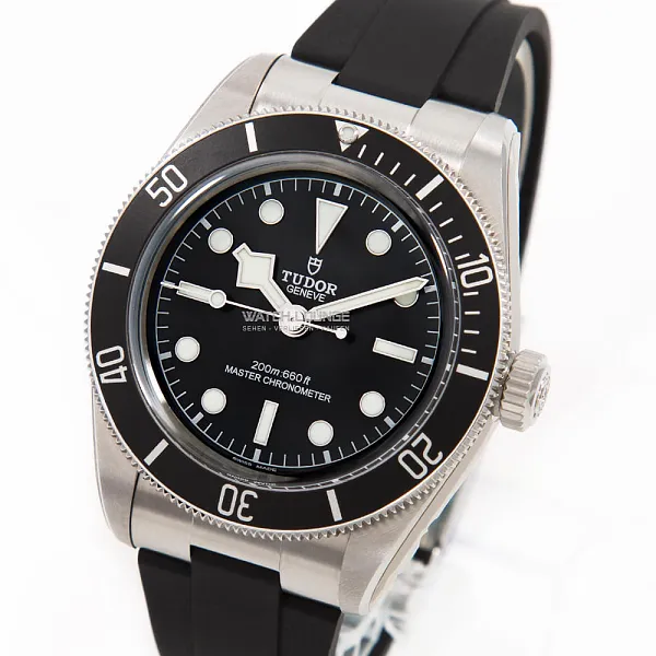 18961_watchlounge_lo_1.jpg