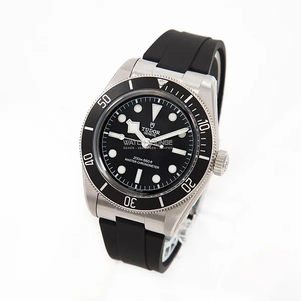 18965_watchlounge_lo.jpg