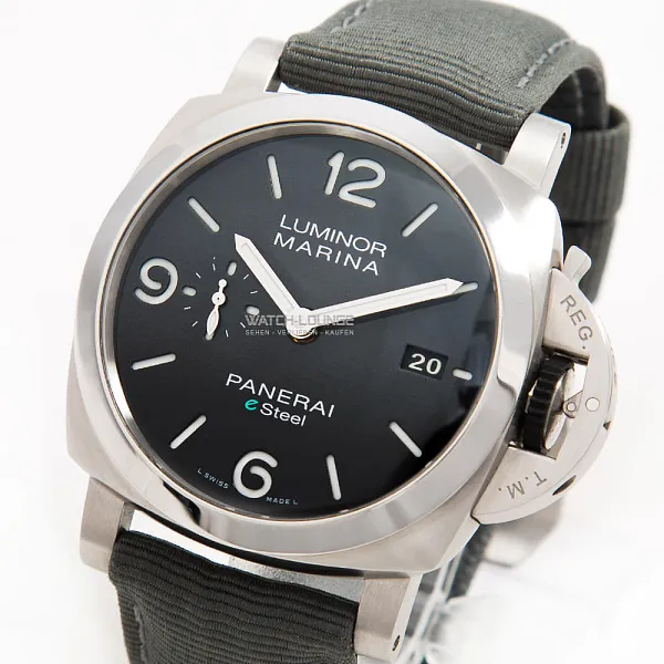 18991_watchlounge_lo_1.jpg