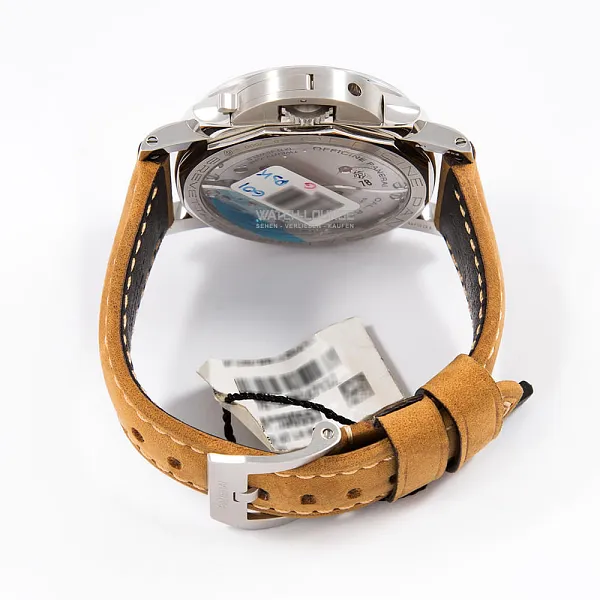 19010_watchlounge_lo.jpg