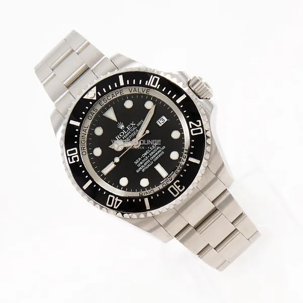 19029_watchlounge_lo.jpg