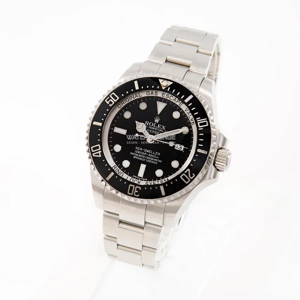 19032_watchlounge_lo.jpg