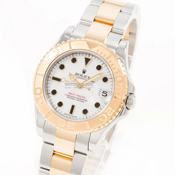 19045_watchlounge_lo_1.jpg
