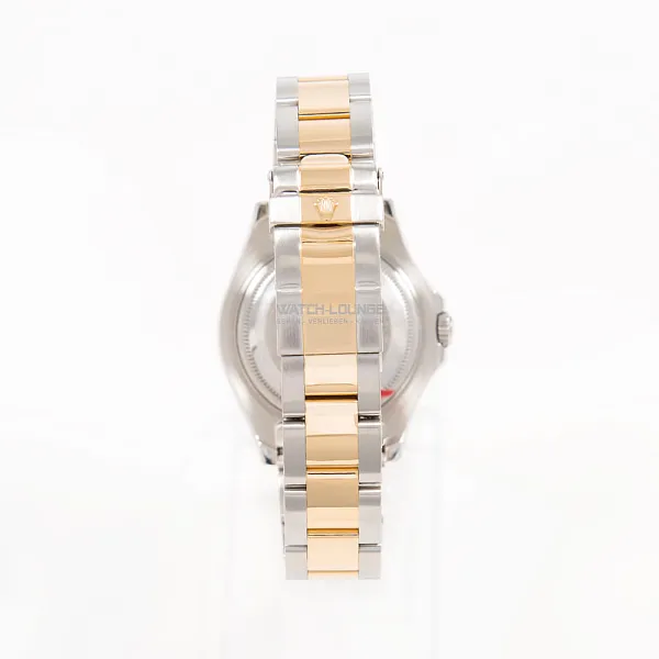 19053_watchlounge_lo.jpg