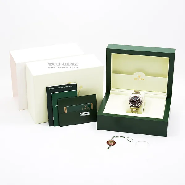 19084_watchlounge_lo.jpg