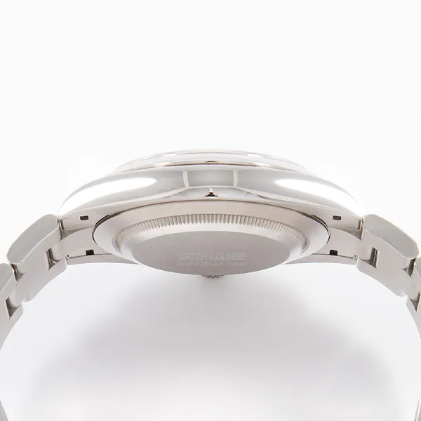 19113_watchlounge_lo.jpg