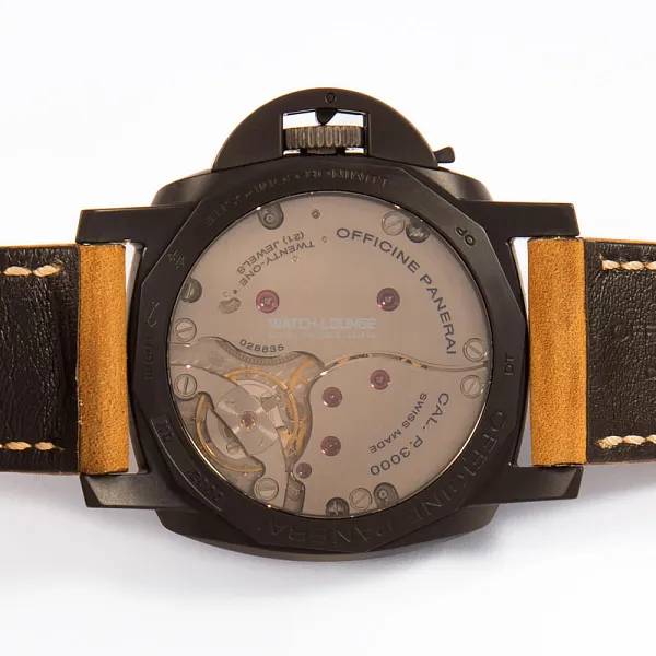 19127_watchlounge_lo.jpg