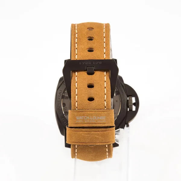 19129_watchlounge_lo.jpg