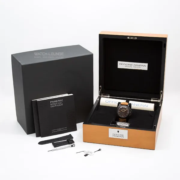 19131_watchlounge_lo.jpg