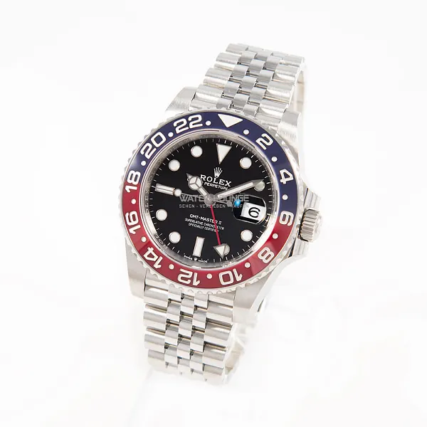 19148_watchlounge_lo.jpg