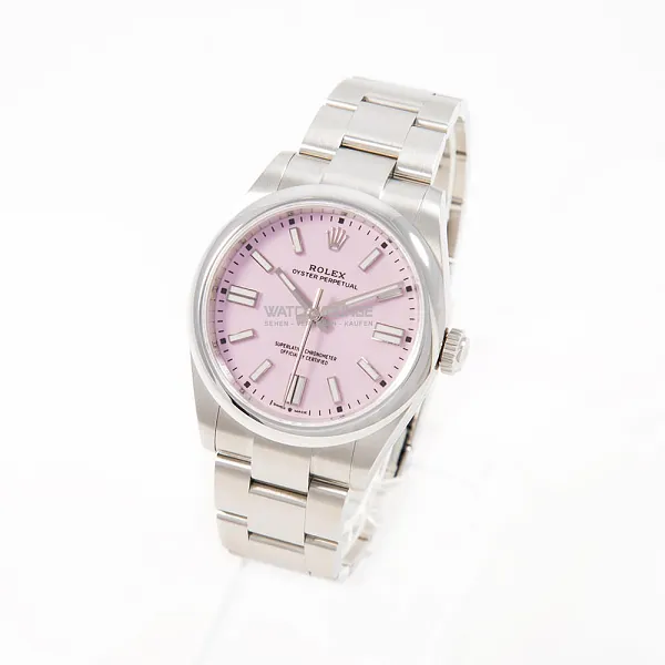 19200_watchlounge_lo.jpg