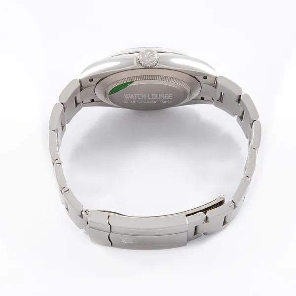 19203_watchlounge_lo.jpg