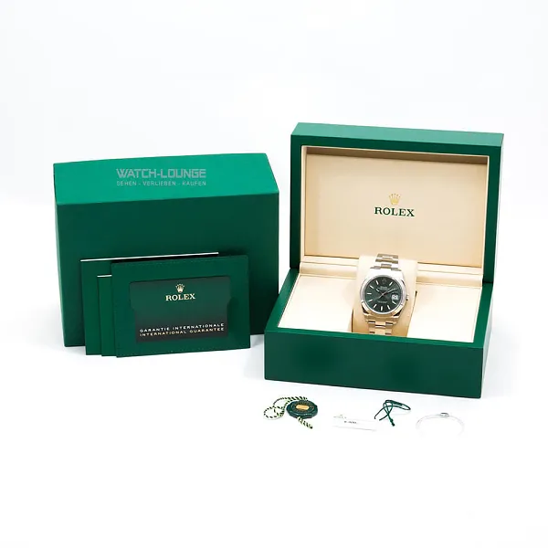 19207_watchlounge_lo.jpg