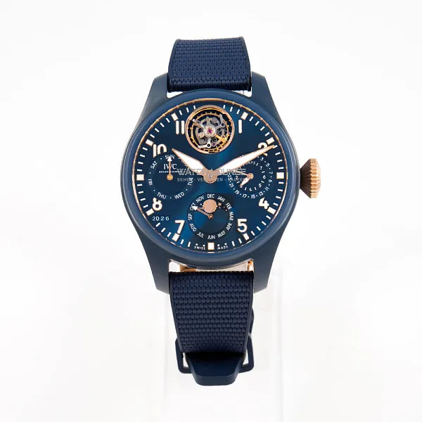 19214_watchlounge_lo.jpg