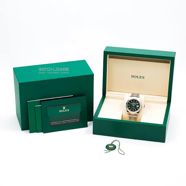 19246_watchlounge_lo.jpg
