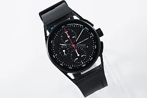 19_054_watchlounge_lo.jpg