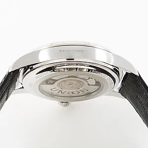 1_02594_watchlounge_lo.jpg