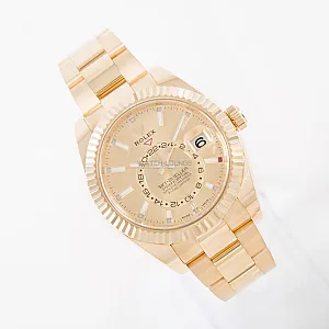 1_02632_watchlounge_lo.jpg