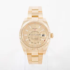 1_02633_watchlounge_lo.jpg
