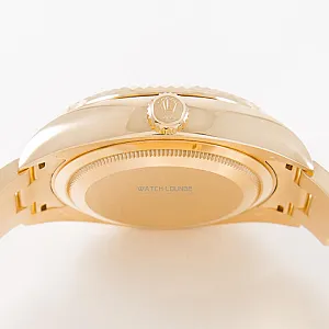 1_02636_watchlounge_lo.jpg