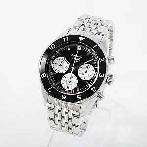 1_02659_watchlounge_lo.jpg
