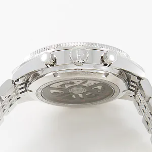 1_02660_watchlounge_lo.jpg