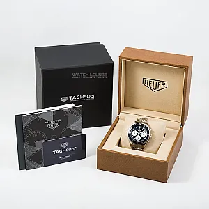 1_02666_watchlounge_lo.jpg