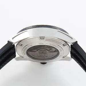 1_188_watchlounge_lo.jpg