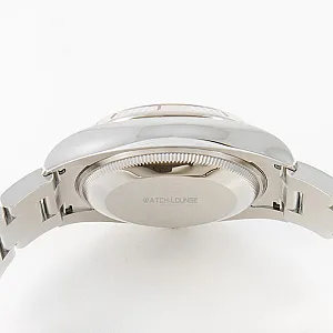 2_02386_watchlounge_lo.jpg