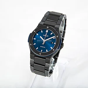 2_02568_watchlounge_lo.jpg