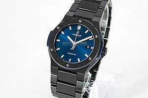 2_02568_watchlounge_lo.jpg