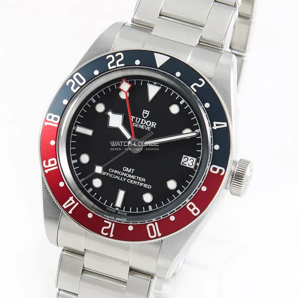35_watchlounge_lo_2.jpg