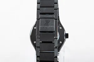 3_02573_watchlounge_lo.jpg