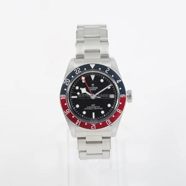 61_31_watchlounge_lo.jpg